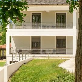 Δωμάτια Κωσταφάκας Κοκκινοπηλός Ολύμπου，位于Elassona的酒店