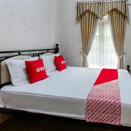Hotel O Homestay Bonjeruk Near Restoran Pawon 21 Bonjeruk，位于Narmada的酒店