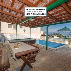 Apartments Laguna，位于斯托莫斯卡的酒店