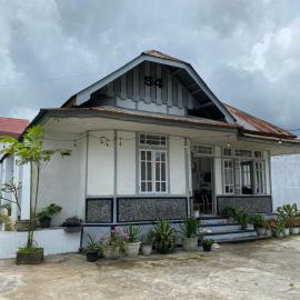 Wisma Asri Syariah，位于Padangpanjang的酒店