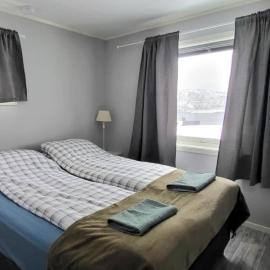 Perfect apartment for whale safari at Skjervøy!，位于Skjervøy的酒店