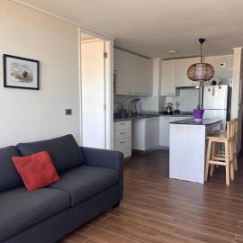 Depto equipado - WiFi rápido - 1 min de UCM - piscina rooftop，位于塔尔卡的酒店