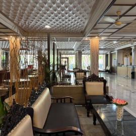 Hotel Sinar 1，位于Sedati的酒店
