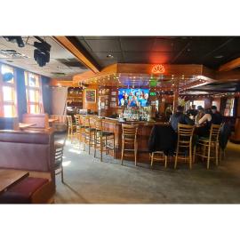 Werry's Cottages Motel & Pub by OYO East Stroudsburg Poconos，位于东斯特劳兹堡的酒店
