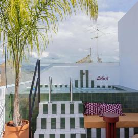 Edificio Lola 4，位于卢塞纳的酒店