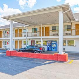 Economy Inn Ashburn GA I-75，位于阿什本的酒店