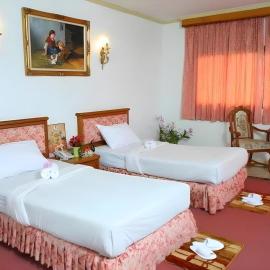 OYO 75466 -13 Coins Bang Yai Hotel，位于Ban Sai Ma的酒店