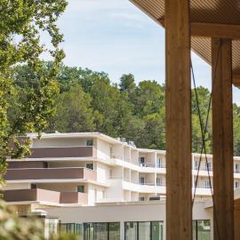 Hôtel des Thermes des Fumades,位于Allegre Les Fumades的酒店