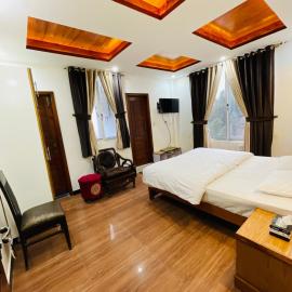 Paradise View Hotel & Restaurant，位于Khaira Gali的酒店