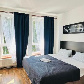 Art HOTEL，位于霍穆托夫的酒店
