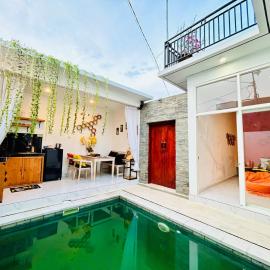 Villa Rumah Lebah 2Br Private Villa Seririt，位于Banjar的酒店