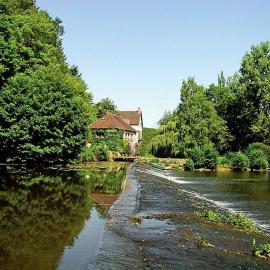 Willow Cottage，位于Saint-Hilaire-sur-Bénaize的酒店