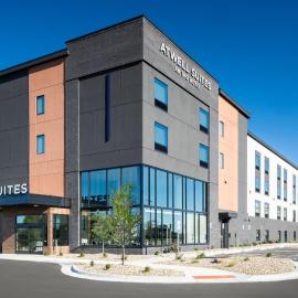 Atwell Suites Kansas City Airport by IHG,位于堪萨斯城的酒店