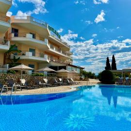 Hotel Apartments Panorama，位于托隆的酒店
