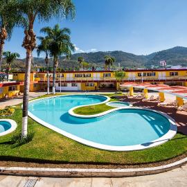 Capital O Colón, Ciudad Guzmán Jalisco，位于古斯曼城的酒店