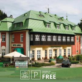 Hotel Hořec，位于派克波特斯耐兹库的酒店