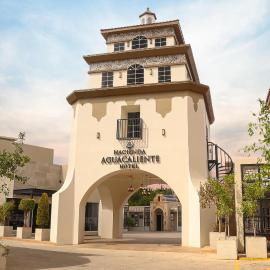 Hotel Hacienda Aguacaliente，位于提华纳的酒店