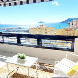 Sea View Appartement Blue Monkey，位于艾法奇的酒店