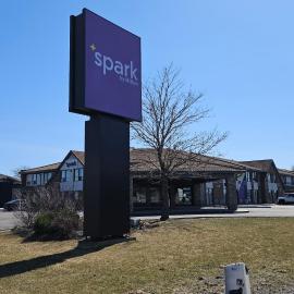 Spark by Hilton Oshawa，位于奥沙瓦的酒店