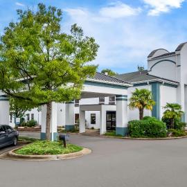 Clarion Pointe Apex - Holly Springs,位于埃佩克斯的酒店