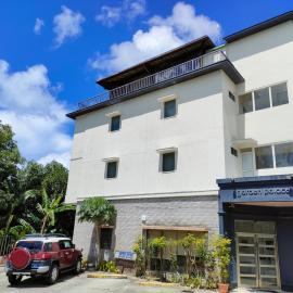 Garden Palace Downtown Koror,位于科罗尔的酒店