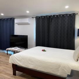 Quiet and Private Bachelor Unit，位于哈利法克斯的酒店