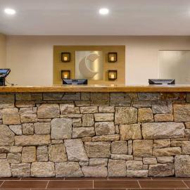 Comfort Suites Boone - University Area，位于布恩的酒店