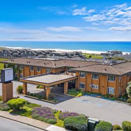 The Morgan San Simeon - Cambria by Hearst Castle，位于圣西米恩的酒店