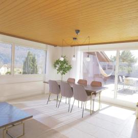 Traumhafte 2,5-Zi-Wohnung -C- mit Sicht auf See und Berge，位于阿尔卑纳赫施塔德的酒店