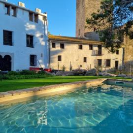 Castell Granadella，位于安波拉的酒店