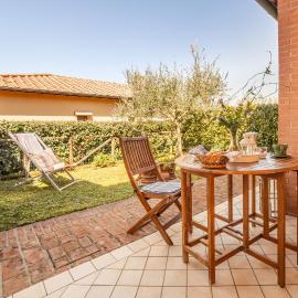 Noi 2 Vacanze - il Nido di Gina，位于Contignano的酒店