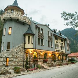 Horlog Castle，位于特里格拉德的酒店