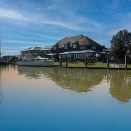 The River Haven Hotel，位于拉伊的酒店