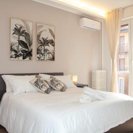 Luxury San Siro Apartment, 5 min Metro, Balcony & Fast WiFi，位于米兰的酒店
