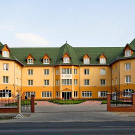 Vis Vitalis Hotel，位于Kerepes的酒店