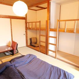 yol Guesthouse ヨルゲストハウス，位于武雄市的酒店