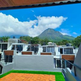 Villa Srikandi Caldera D5，位于特勒贡的酒店