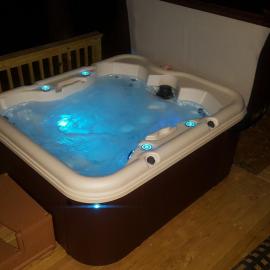 Appalachian Cabin- Trout Stream Firepit Hot Tub，位于埃利杰的酒店