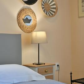 Athina Guesthouse，位于伊兹拉的酒店