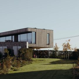 Au Porte Bonheur，位于兹瓦尔姆的酒店