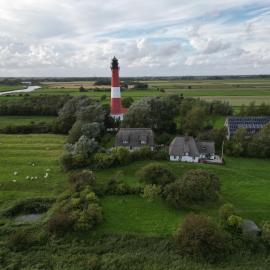 Haus am Leuchtturm ,,Austernfischer Haus "，位于佩尔沃姆的酒店