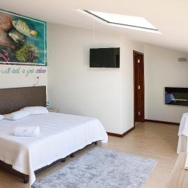 Guest House A&z，位于埃斯平霍的酒店