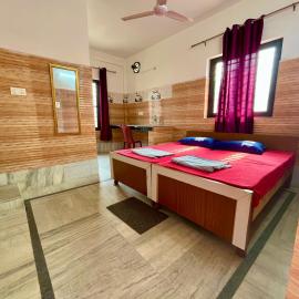 Laxmi Lodge，位于瑞诗凯诗的酒店