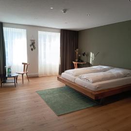 Hotel Restaurant Krone Aarberg，位于阿尔贝格的酒店