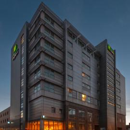 Holiday Inn Express Swindon City Centre by IHG，位于史云顿的酒店