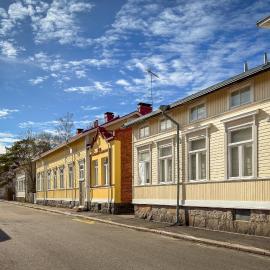 Villa Magnus Studio Apartment in Hanko，位于汉科的酒店