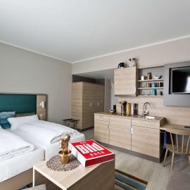 elaya hotel stuttgart boeblingen,位于伯布林根的酒店