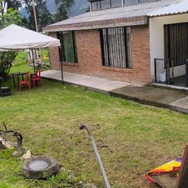 Hospedaje Granja Agroturística Fruto de los Andes Nemocón，位于Nemocón的酒店