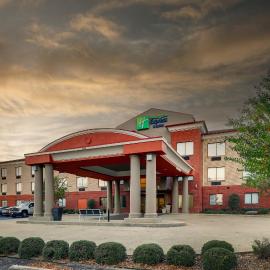 Holiday Inn Express Hotel & Suites- Gadsden by IHG，位于加兹登的酒店