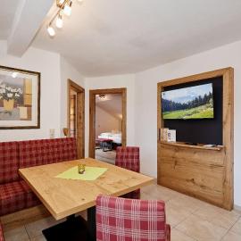 Ferienwohnung MOOS 2 mit Wellnessnutzung，位于艾恩灵的酒店